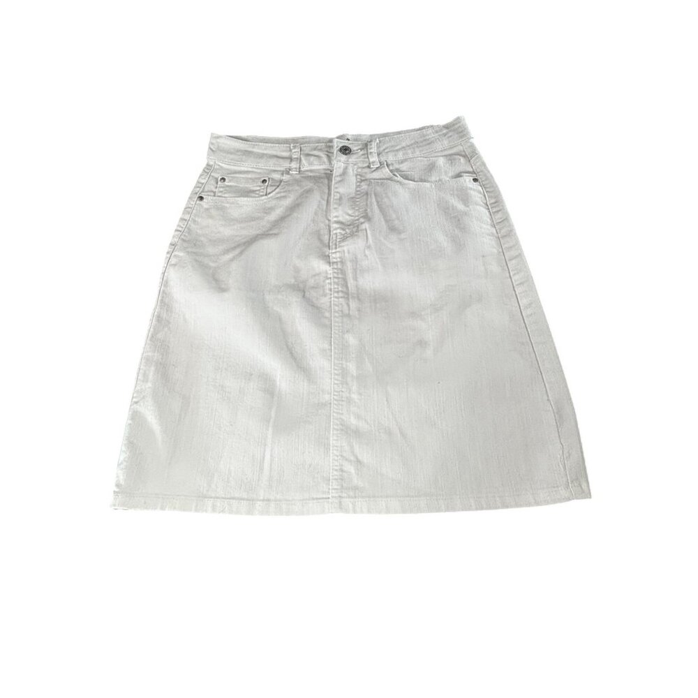 White Denim Skirt Size 10 By Jaclyn Smith Collection With Button & Zip Closure